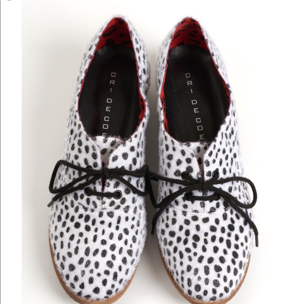 ISO. Cri de Coeur spotted oxfords